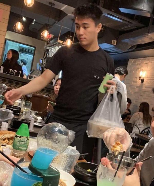 何猷君为什么娶大6岁的奚梦瑶（何猷君娶奚梦瑶关键原因）