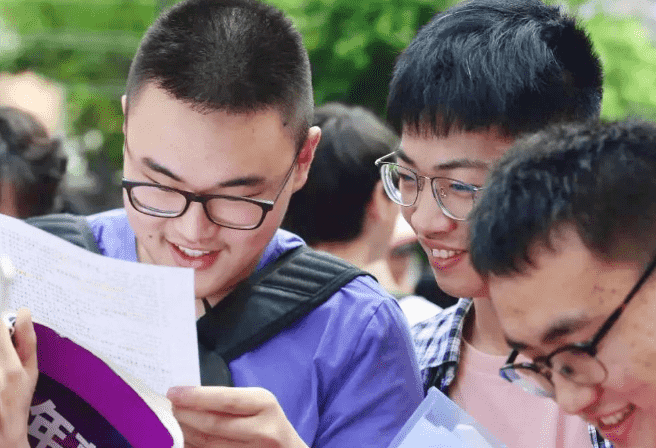 中国前十大学校排名有哪些(国内大学10强排名出炉)