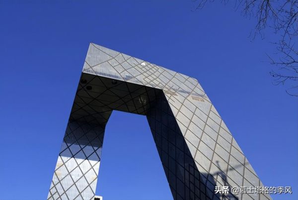 世界十大奇特的摩天大楼（世界最奇特的10大高楼）