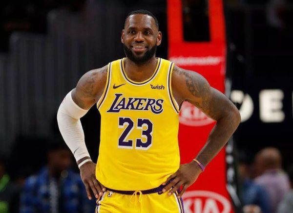 nba篮球历史十大巨星排行榜(2022重排NBA榜单)
