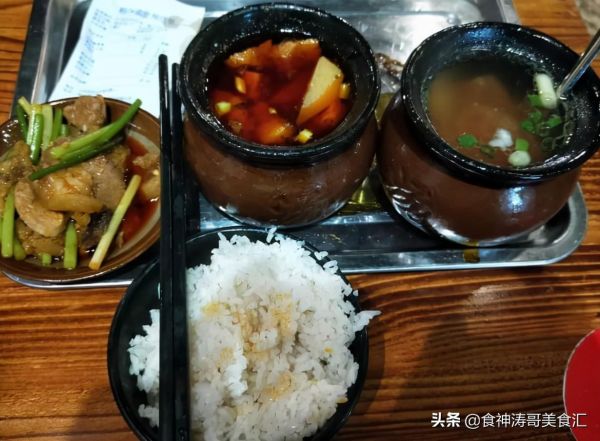 来重庆必吃的十大美食(重庆10大特色美食小吃)