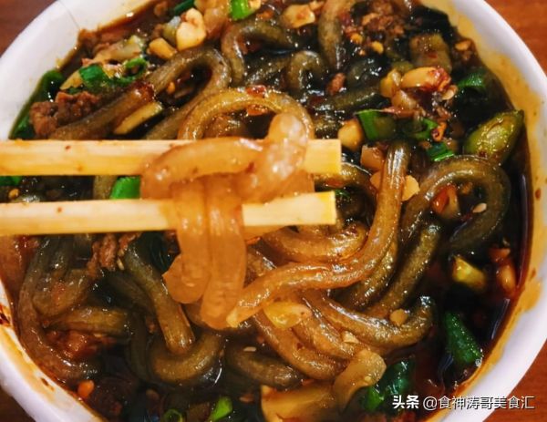 来重庆必吃的十大美食(重庆10大特色美食小吃)