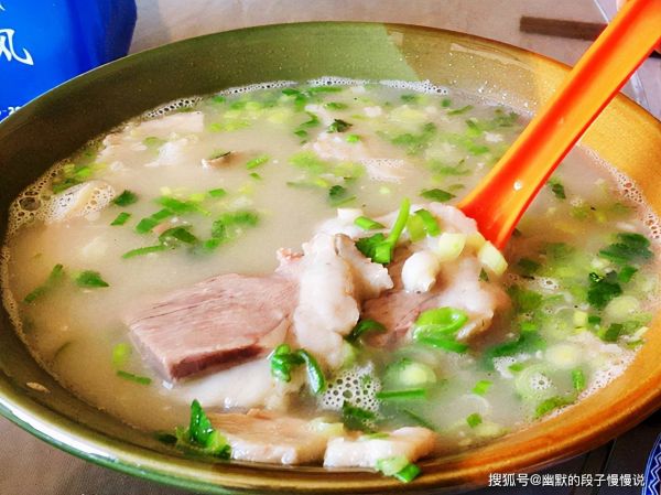 青岛十大必吃美食（青岛最出名的10道名菜推荐）