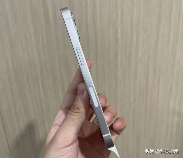苹果手机国行和美版有什么区别（iPhone13美版举例）
