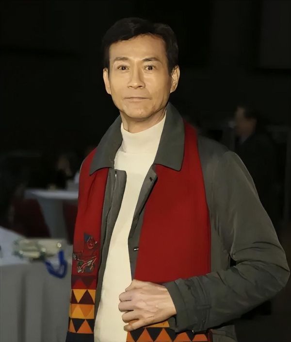 娱乐圈公认的十大超级大帅哥,他们是娱乐圈十大不老男神