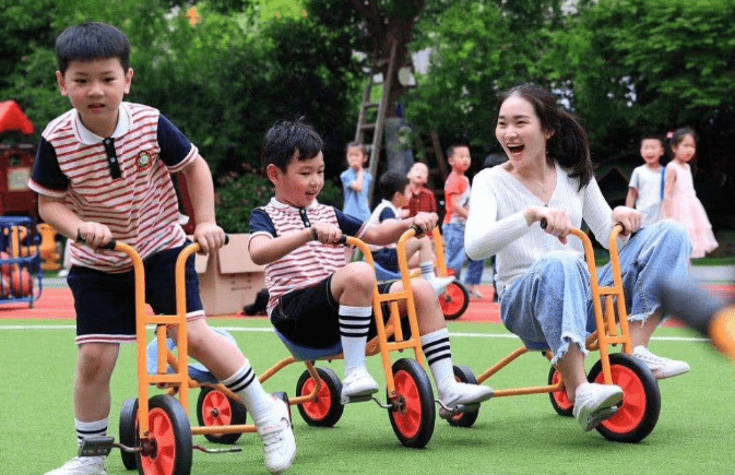 判断幼儿园好坏的十大标准（怎样判断是不是一所好幼儿园）