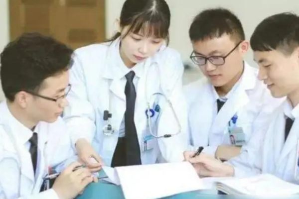 医学就业率最高的十大专业（医学类专业就业前景好前10出炉）