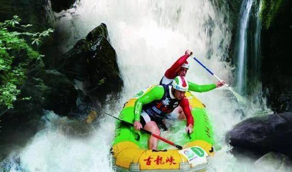暑假穷游十大暑假景点（适合大学生暑假去穷游10个地方）