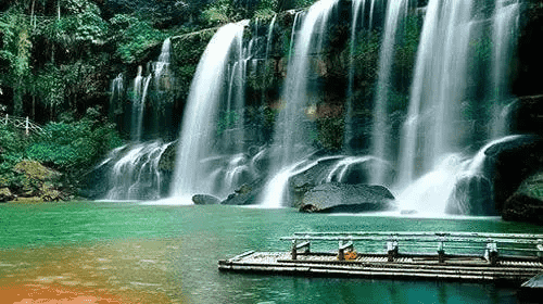 贵州旅游十大景点排名,最值得必去的10个旅游景点推荐