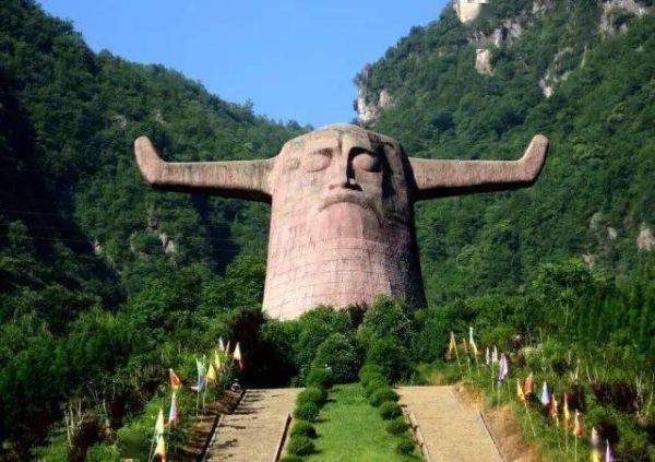 湖北旅游十大必去景区（10个必去十大景点推荐）