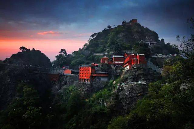 湖北旅游十大必去景区（10个必去十大景点推荐）