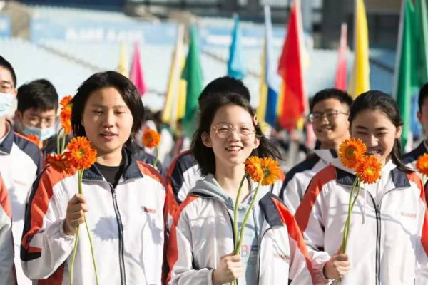 江苏十大重点高中排名（2022江苏前十高中排行榜出炉）