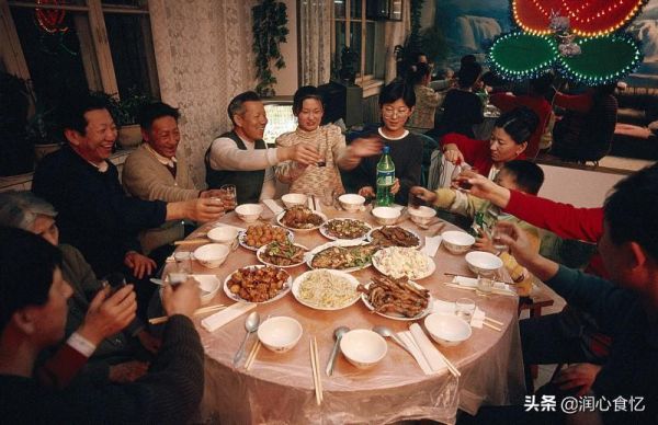 中国餐桌礼仪十大禁忌（盘点中国餐桌上的10大礼仪）