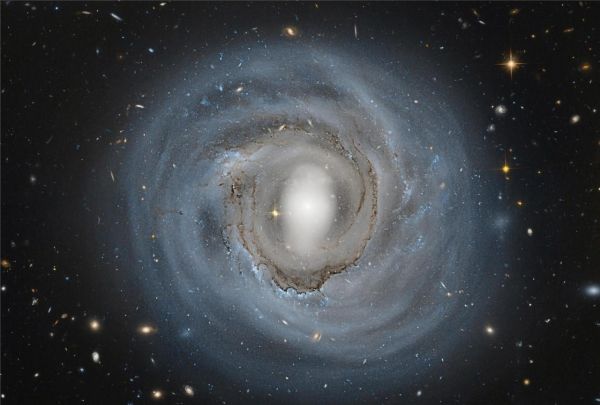 宇宙中最迷人的10大星系，宇宙十大神奇美丽星系