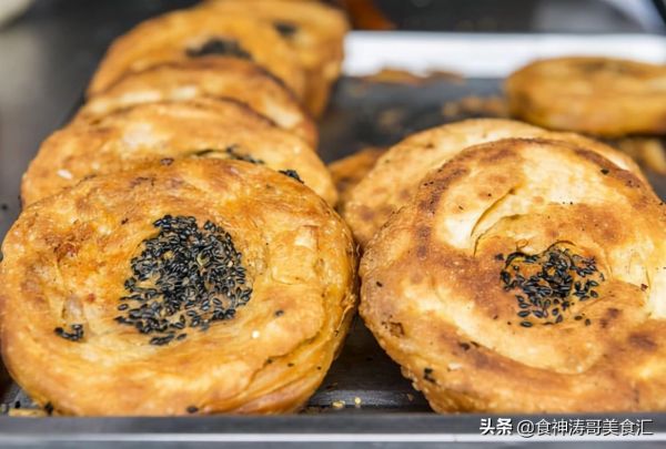 来重庆必吃的十大美食(重庆10大特色美食小吃)