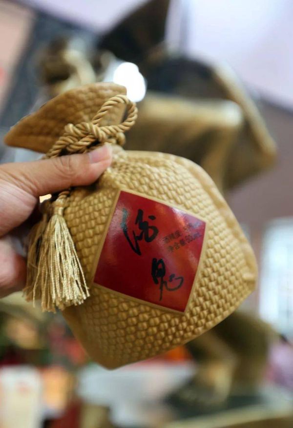 中国白酒十大名酒(中国白酒10大名酒排行榜)