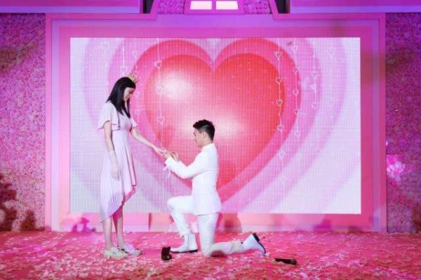 何猷君为什么娶大6岁的奚梦瑶（何猷君娶奚梦瑶关键原因）