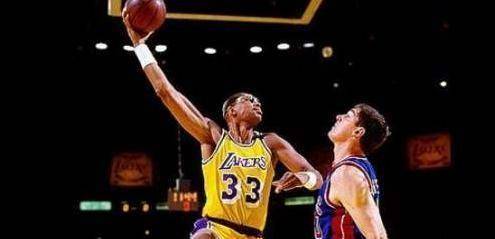 nba历史前十巨星（NBA历史前十巨星排名）