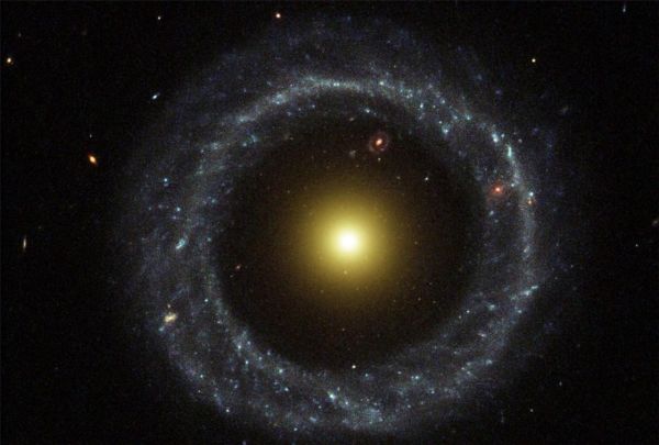 宇宙中最迷人的10大星系，宇宙十大神奇美丽星系