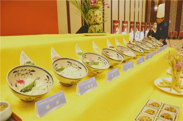 晋菜十大招牌菜有哪些，山西“十大晋菜”名单