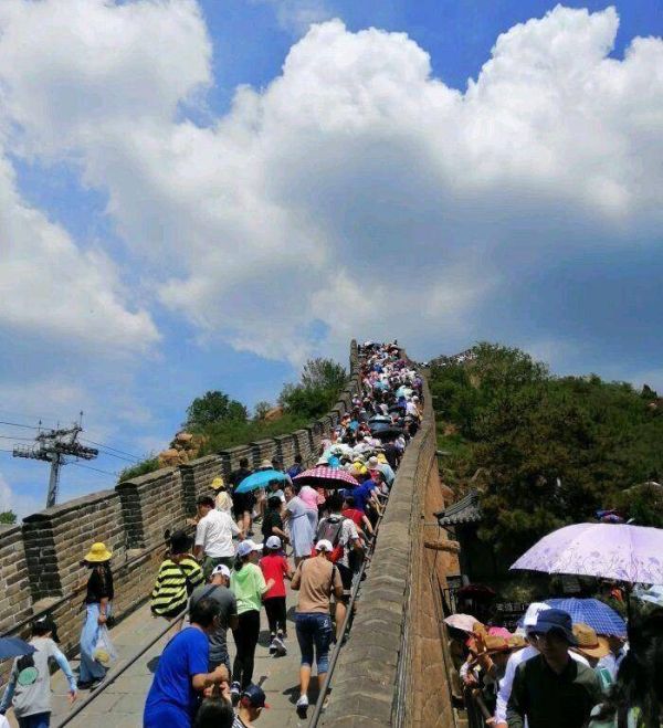 暑假穷游十大暑假景点（适合大学生暑假去穷游10个地方）