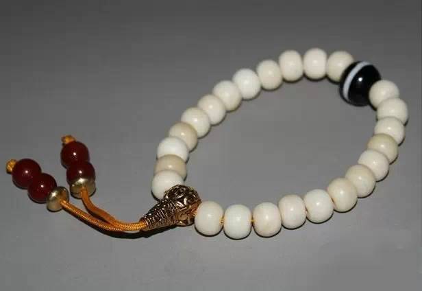 男士带手串十大禁忌(戴佛珠手串的好处和禁忌)