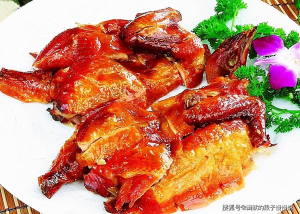 青岛十大必吃美食（青岛最出名的10道名菜推荐）