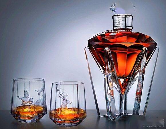世界十大顶级烈酒（全球最昂贵的10大烈酒）