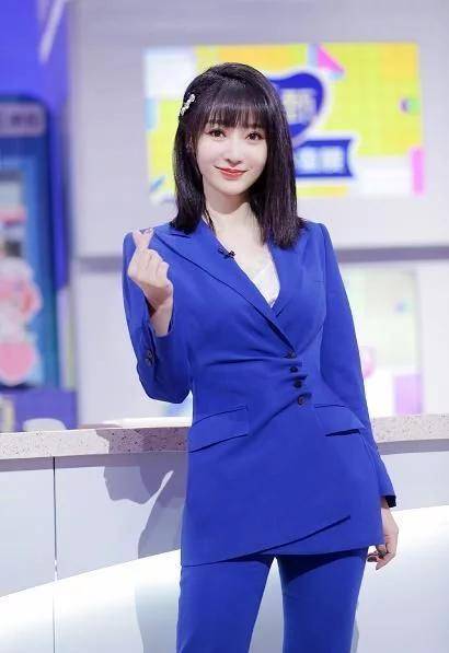 柳岩真是大号水蜜桃，40多岁柳岩美得不敢认