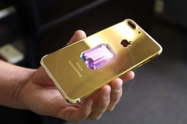 世界最贵的手机十大排名(2022最贵手机排行榜前10名)