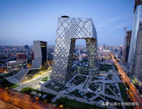 世界十大奇特的摩天大楼（世界最奇特的10大高楼）