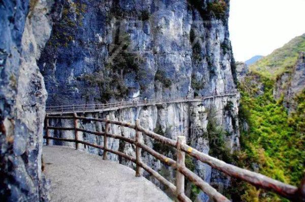 湖北旅游十大必去景区（10个必去十大景点推荐）