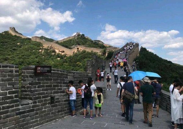 暑假穷游十大暑假景点（适合大学生暑假去穷游10个地方）