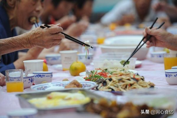中国餐桌礼仪十大禁忌（盘点中国餐桌上的10大礼仪）