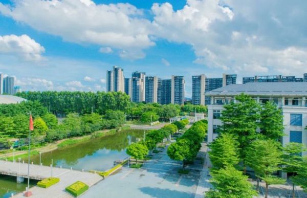 佛山十大贵族学校排行榜(附带排名及学费)