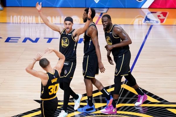 NBA现役十大三巨头，当前哪支球队拥有现役最强三巨头？
