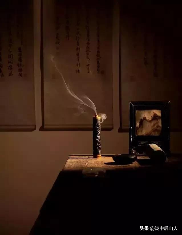 临帖和临摹有什么区别，初学者摹帖还是临帖