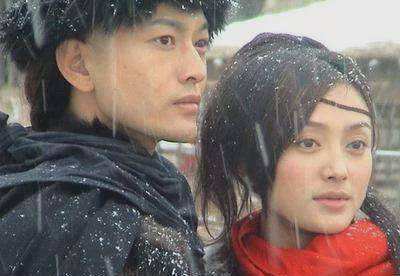 秦岚当年出了什么事（42岁不婚的秦岚）