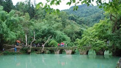 贵州兴义十大旅游景点(贵州兴义旅游景点有哪些地方)