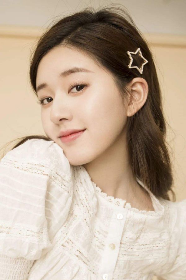 赵露思个人资料（赵露思凭什么出道就女一）