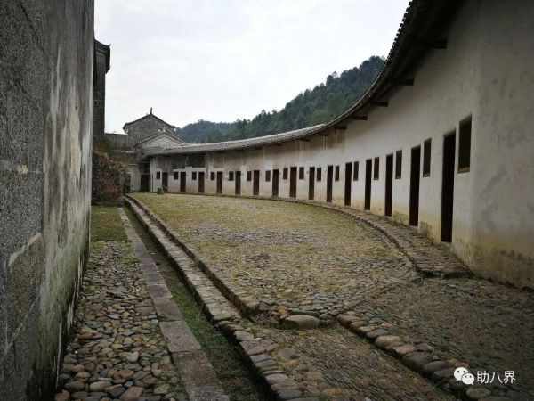 广东旅游必去十大景点自驾游（广东10大最美自驾线路）