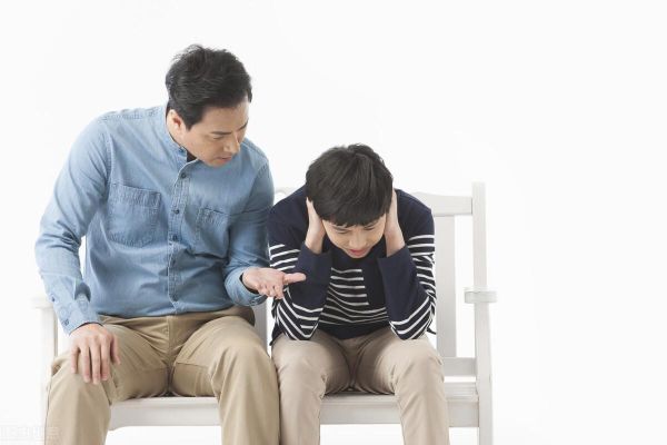 4到5岁幼儿叛逆期表现，有这五大特征，家长要了解清楚