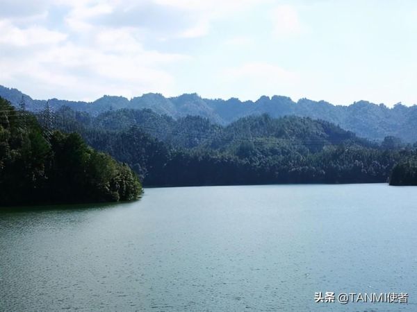 广西旅游必去十大景点推荐，广西10个值得打卡的景区