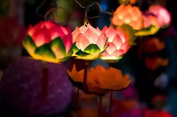 中秋节的来历和风俗，你知道中秋节由来和习俗是怎样的吗？